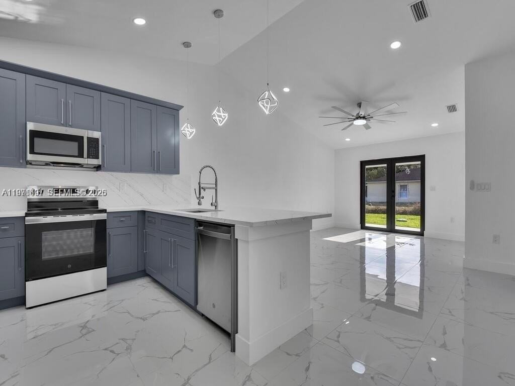 5117 24th St Sw - Photo 5 of 49