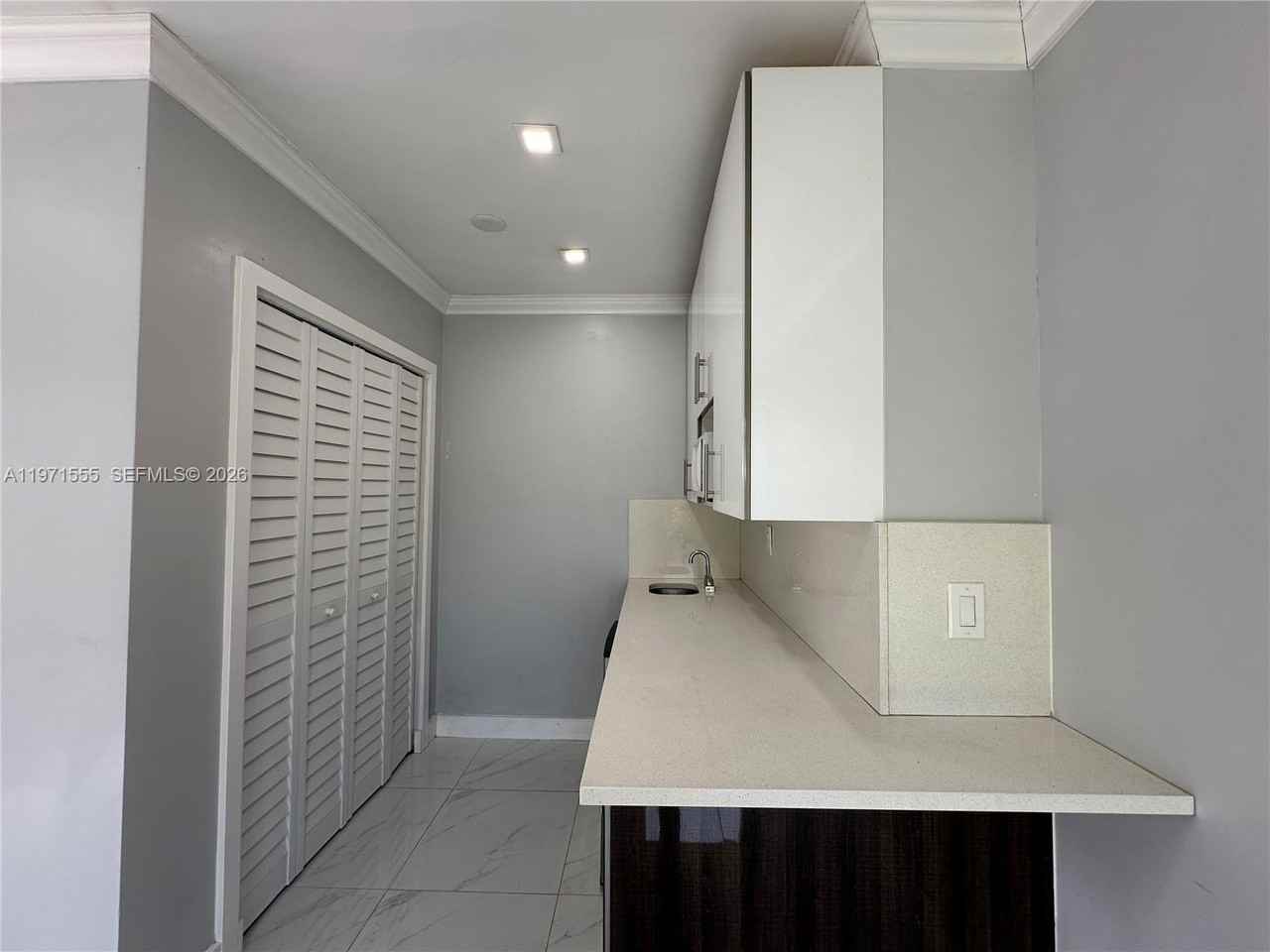 3035 Sw 27th Ter #REAR - Photo 4 of 14