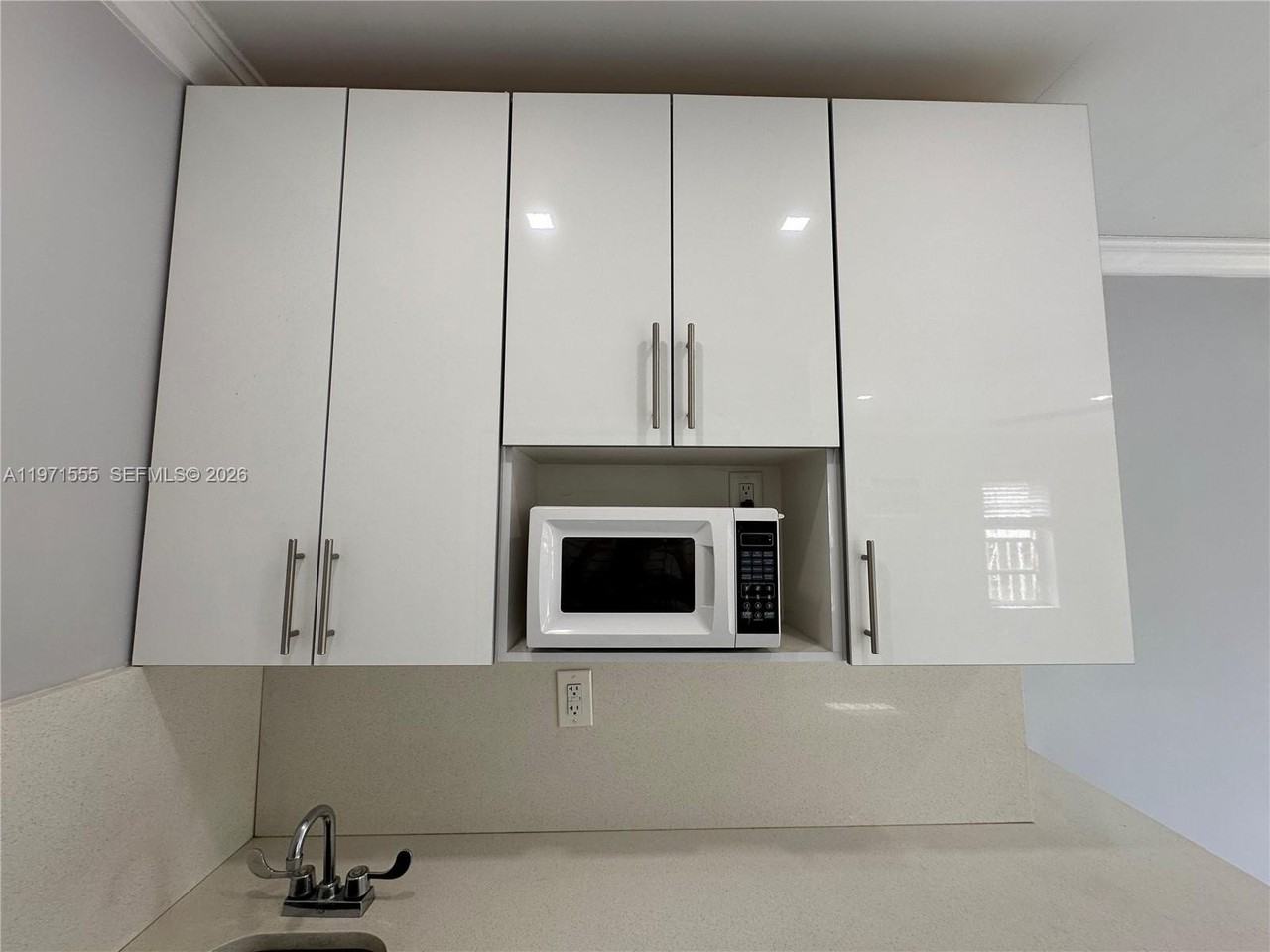 3035 Sw 27th Ter #REAR - Photo 6 of 14