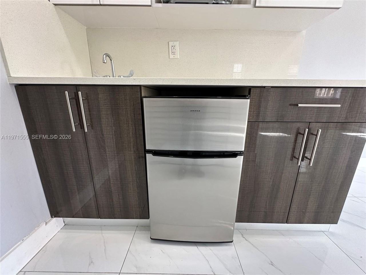 3035 Sw 27th Ter #REAR - Photo 7 of 14