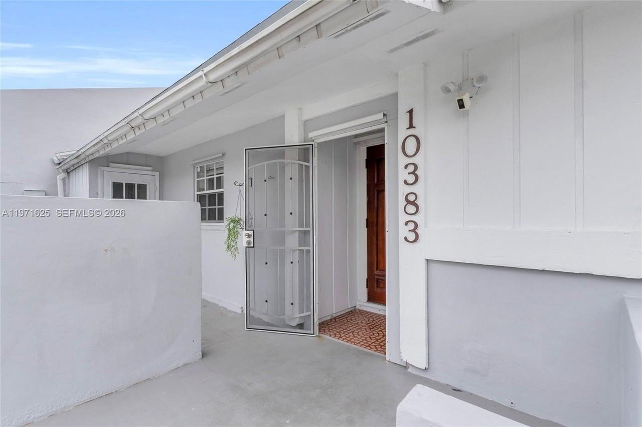 10383 Sw 209th Ln #10383 - Photo 2 of 14