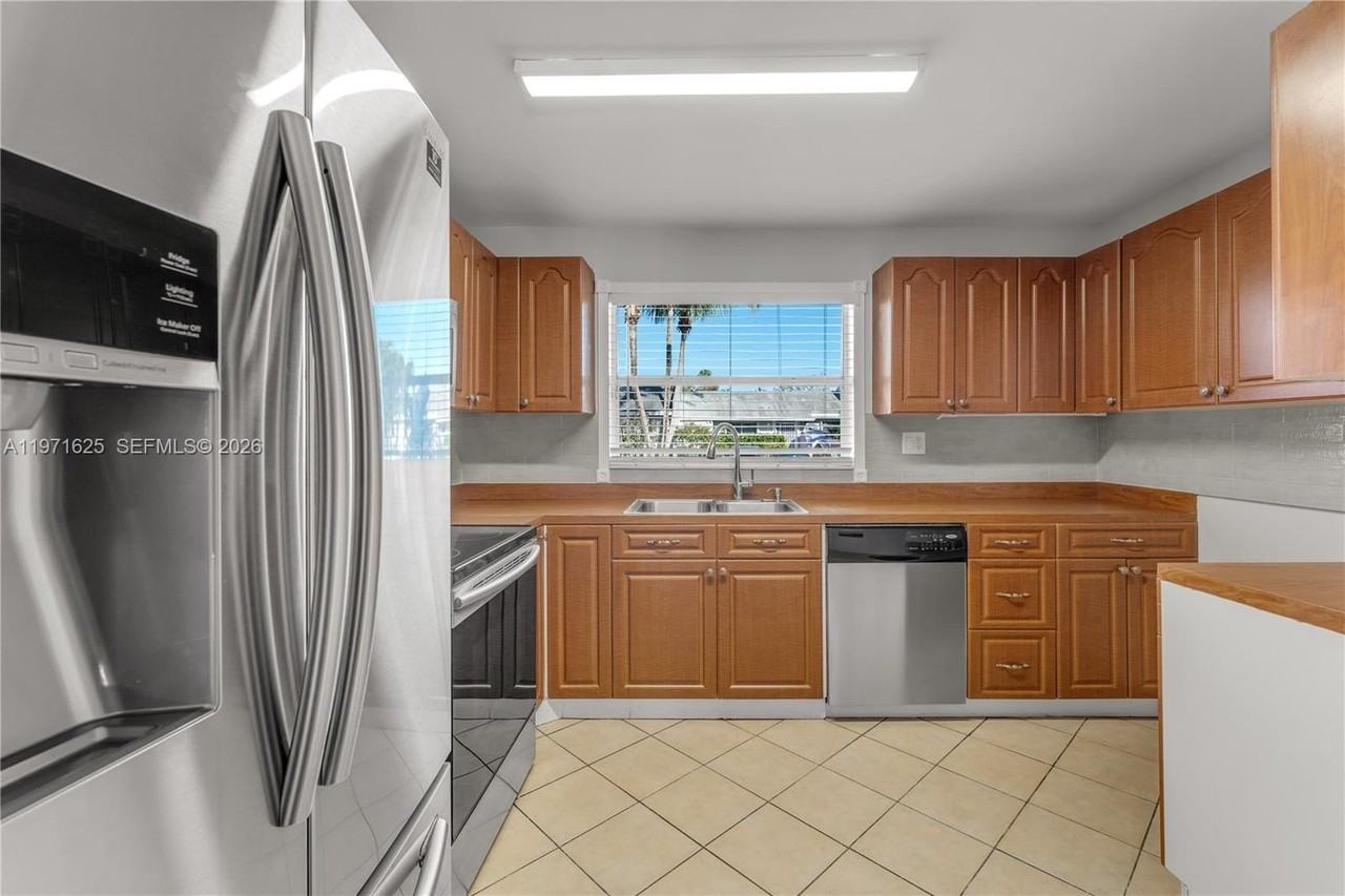 10383 Sw 209th Ln #10383 - Photo 6 of 14