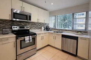 950 Ne 199th St #2H - Photo 1 of 1