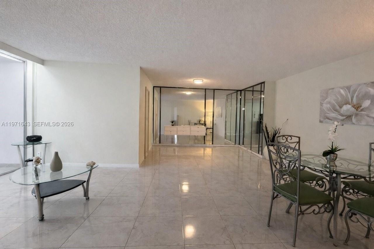 950 Ne 199th St #2H - Photo 5 of 19