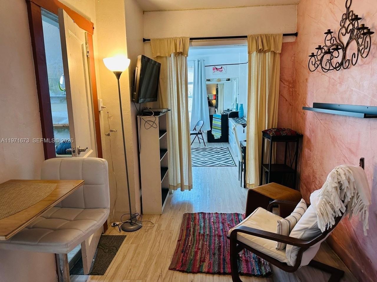 428 Sw 9th St #15 - Photo 2 of 13