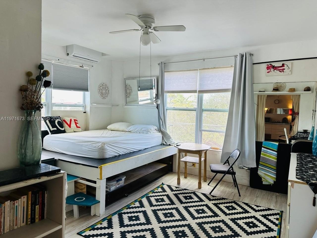 428 Sw 9th St #15 - Photo 4 of 13