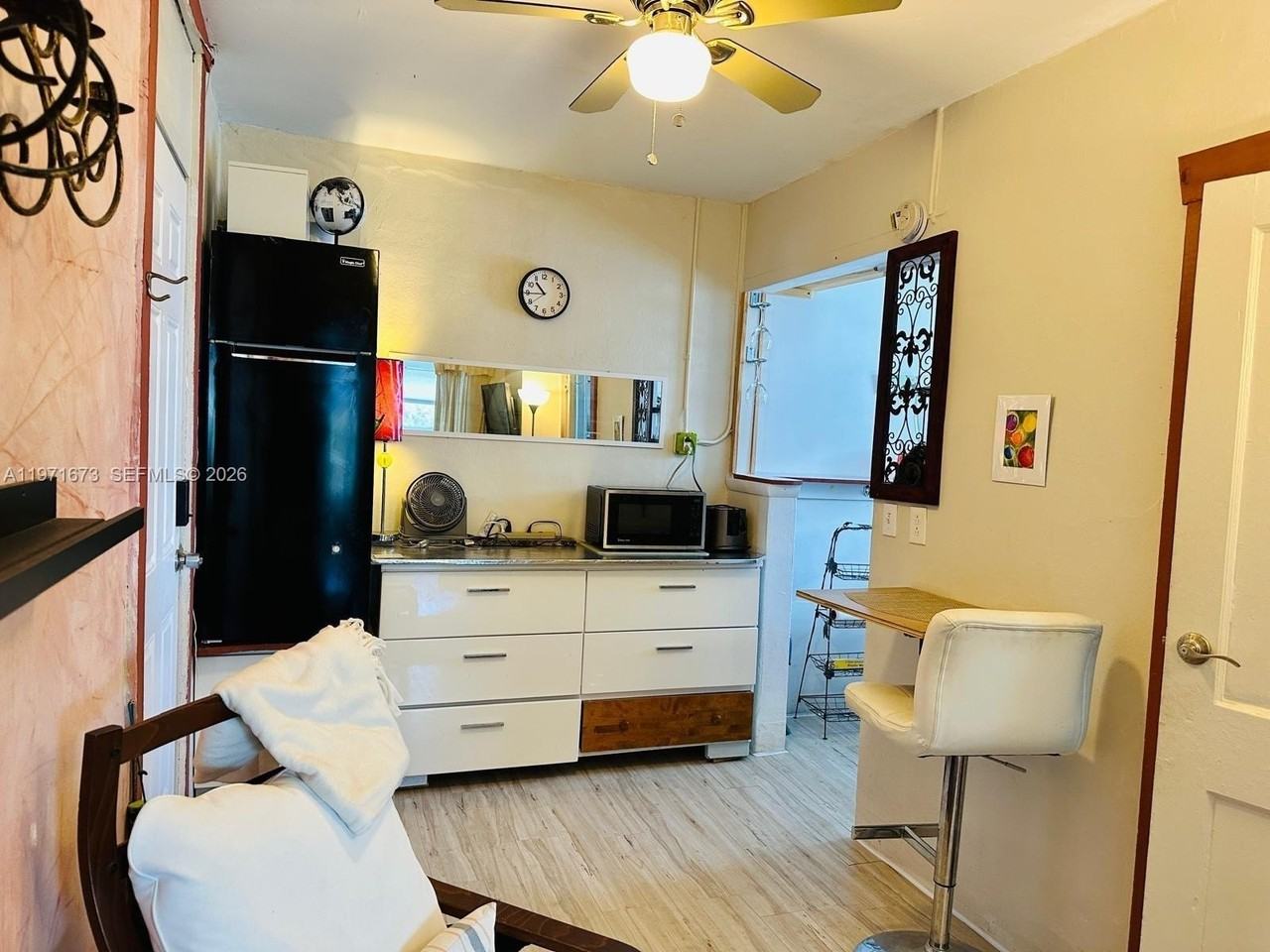 428 Sw 9th St #15 - Photo 6 of 13