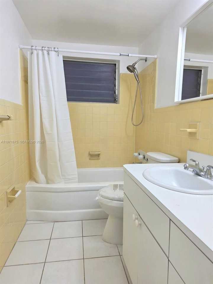 9490 E Bay Harbor Dr #102 - Photo 5 of 18