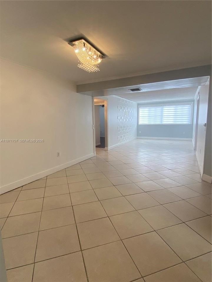 6155 Nw 186th St #308 - Photo 3 of 34