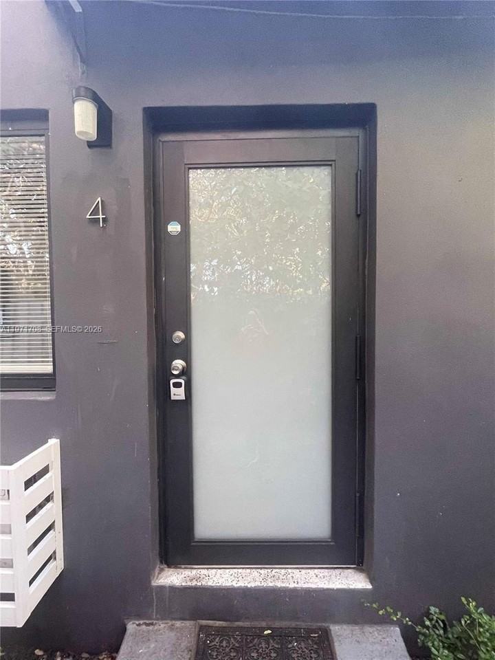 760 Ne 122nd St #4 - Photo 2 of 9