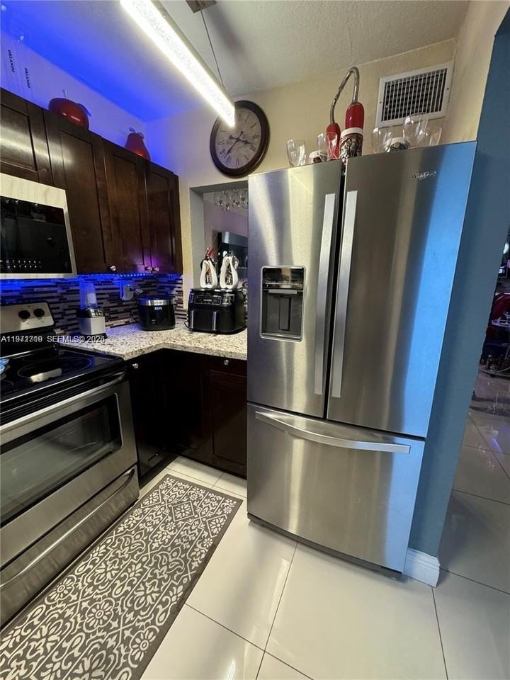 3870 W 8th Ln #19 - Photo 7 of 27