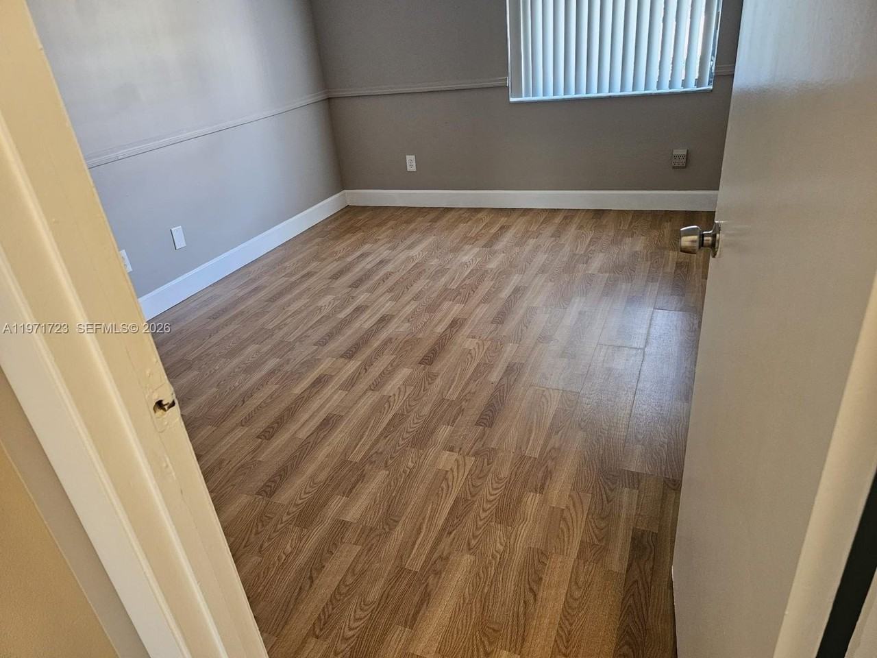 3520 Nw 95th Ter #1U - Photo 3 of 20