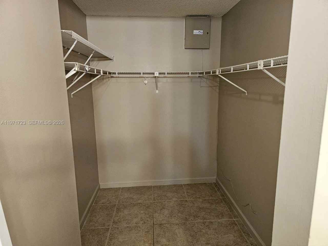 3520 Nw 95th Ter #1U - Photo 6 of 20