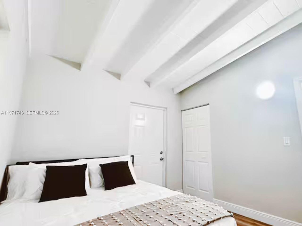 308 Ne 8th Ct #0 - Photo 5 of 10