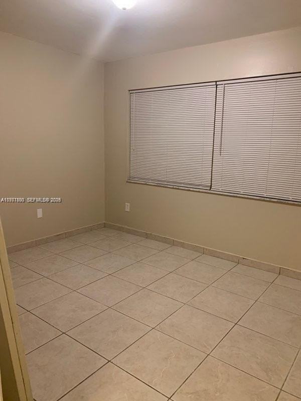 1139 Se 13th Ave #1139 - Photo 6 of 10