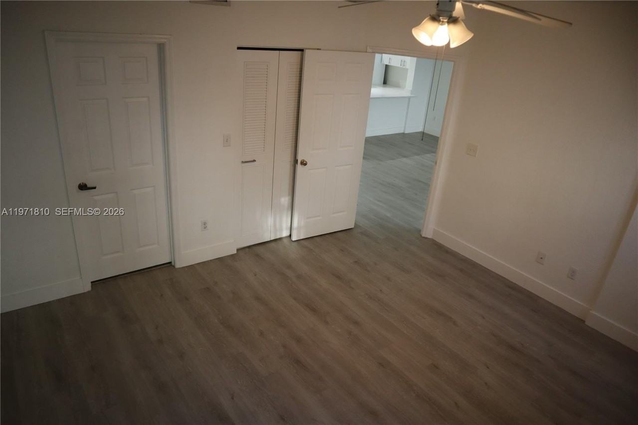 721 Sw 148th Ave #305 - Photo 7 of 14