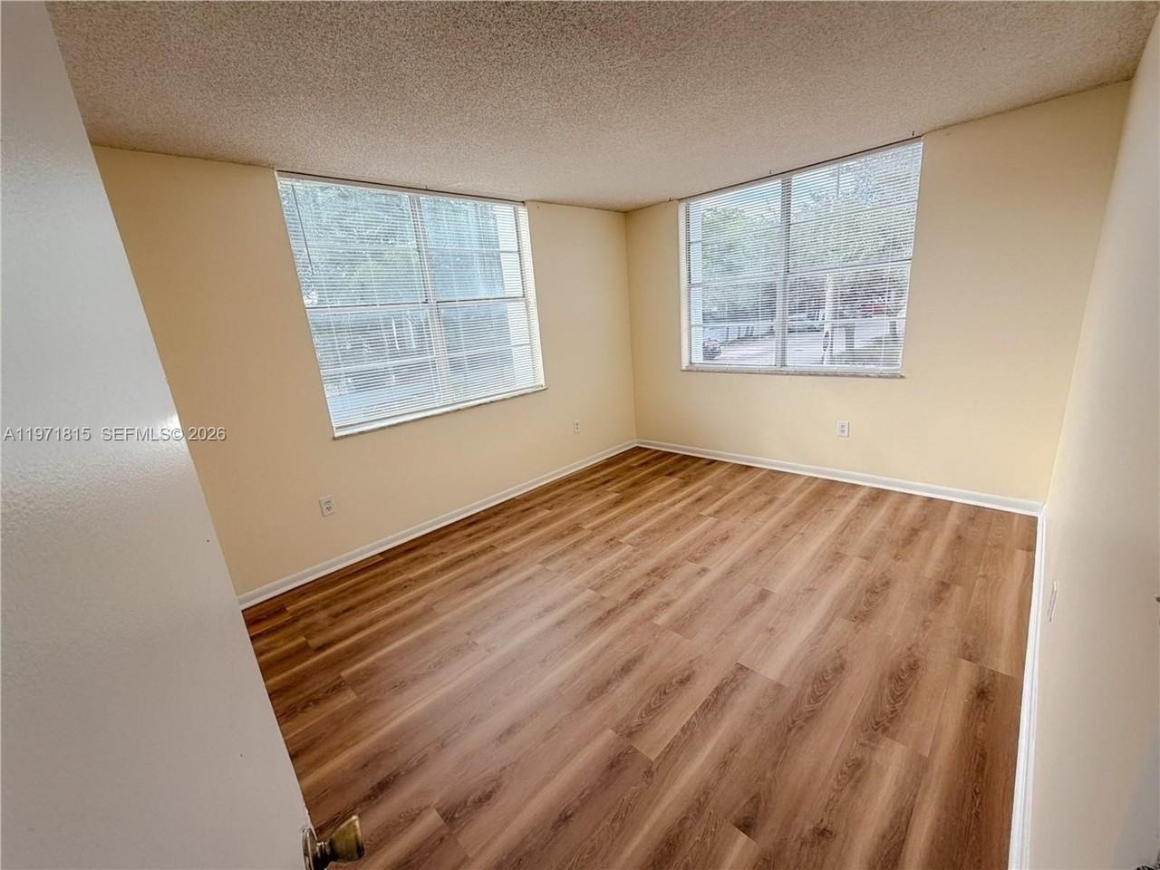 498 Nw 165th Street Rd #D202 - Photo 6 of 21