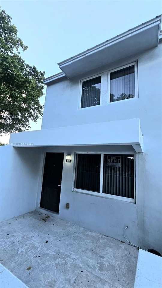 535 Nw 19th St #369 - Photo 3 of 26