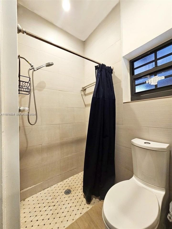 2109 Red Rd - Photo 7 of 9