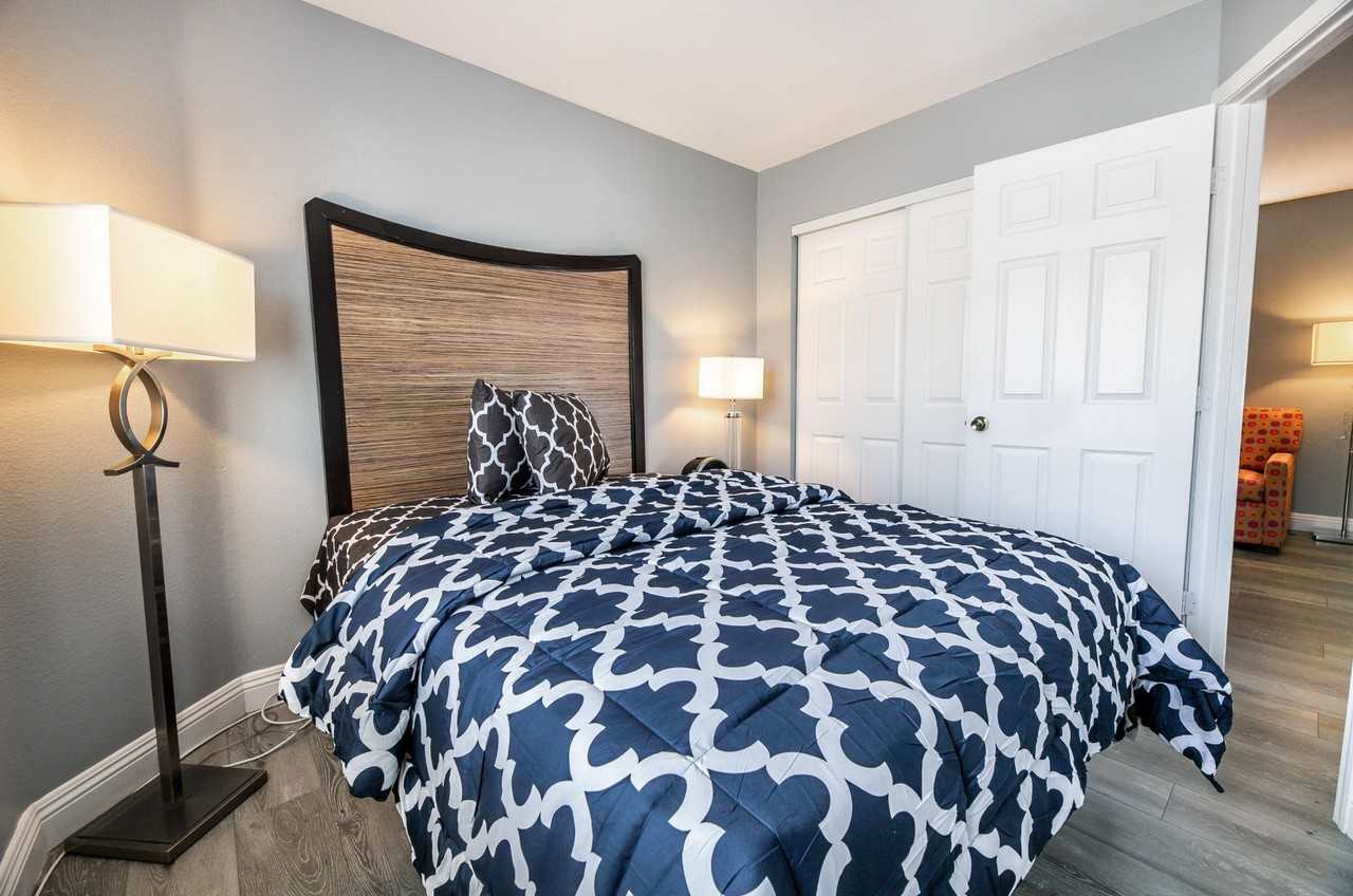 Via Lucia Dr - Photo 6 of 9