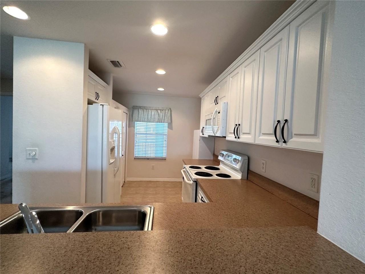 5760 Sabal Trace Dr #202 - Photo 3 of 30