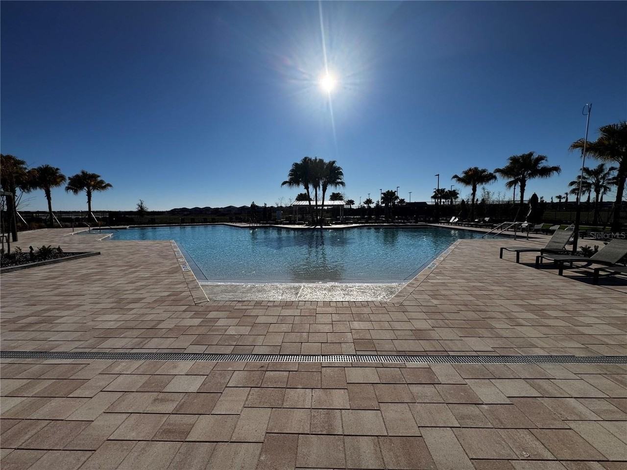 3024 Armstrong Ave - Photo 2 of 21