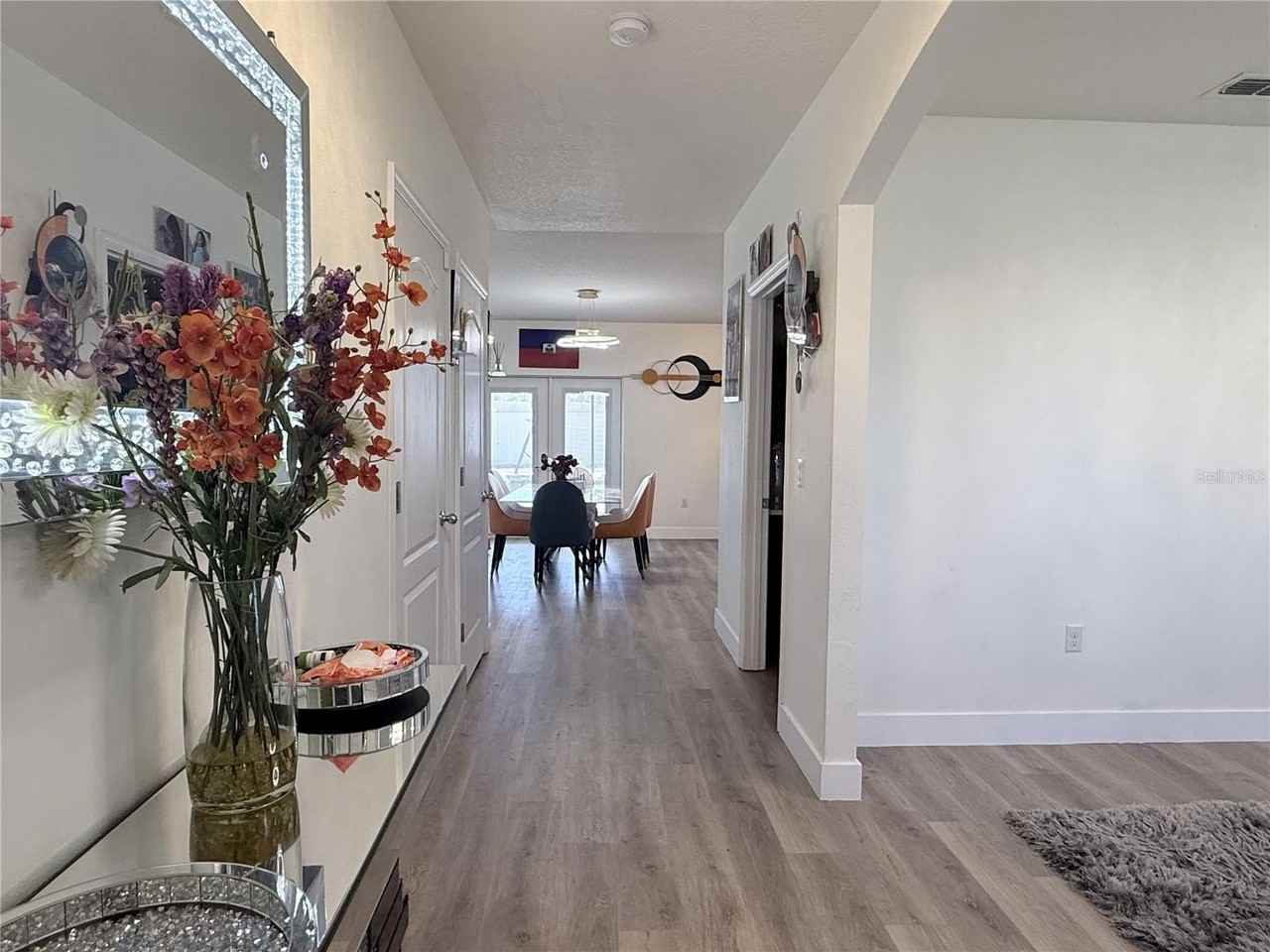 375 Nova Dr - Photo 3 of 7