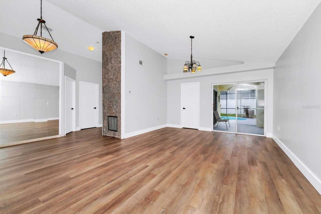 4314 Bay Vista Dr - Photo 4 of 36