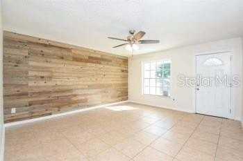 142 Bayberry Ct - Photo 5 of 11