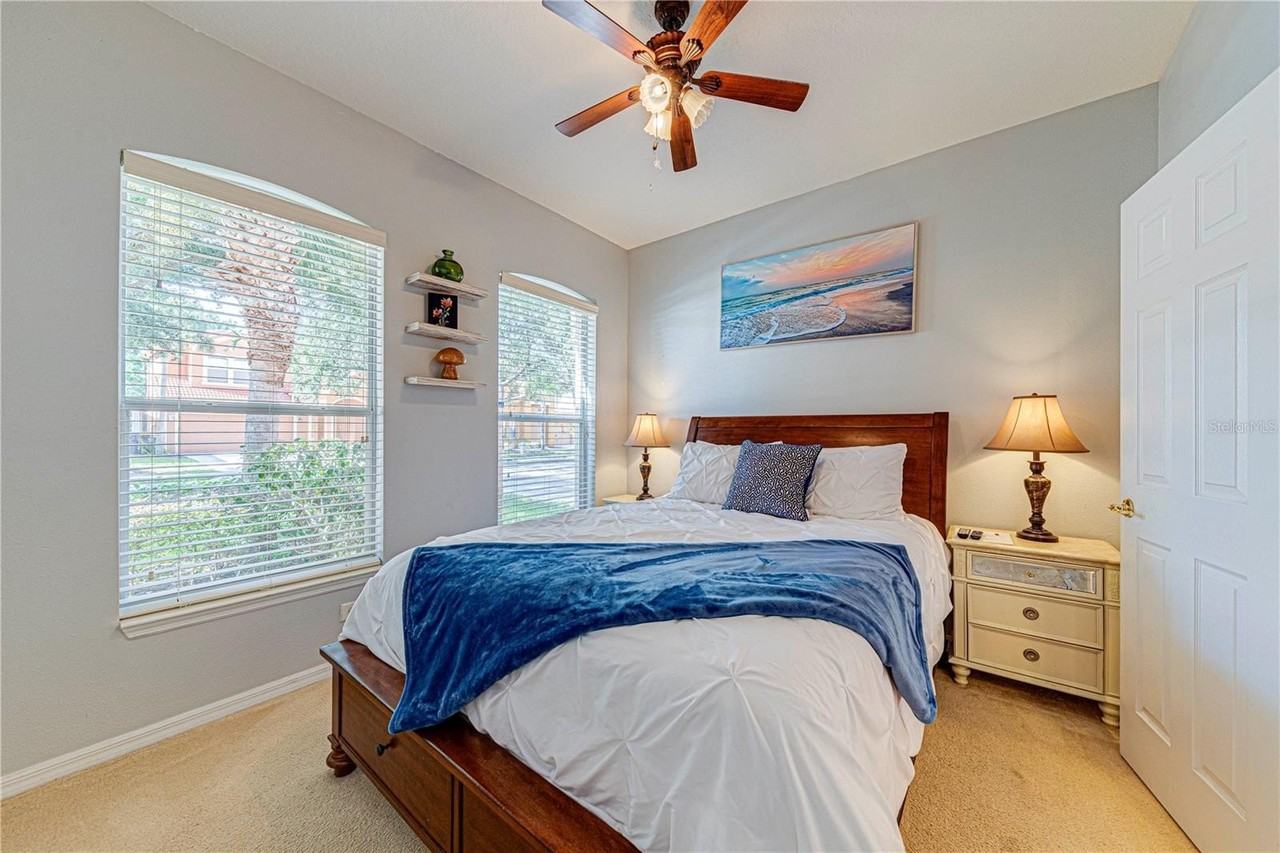 130 Orange Cosmos Blvd - Photo 5 of 29