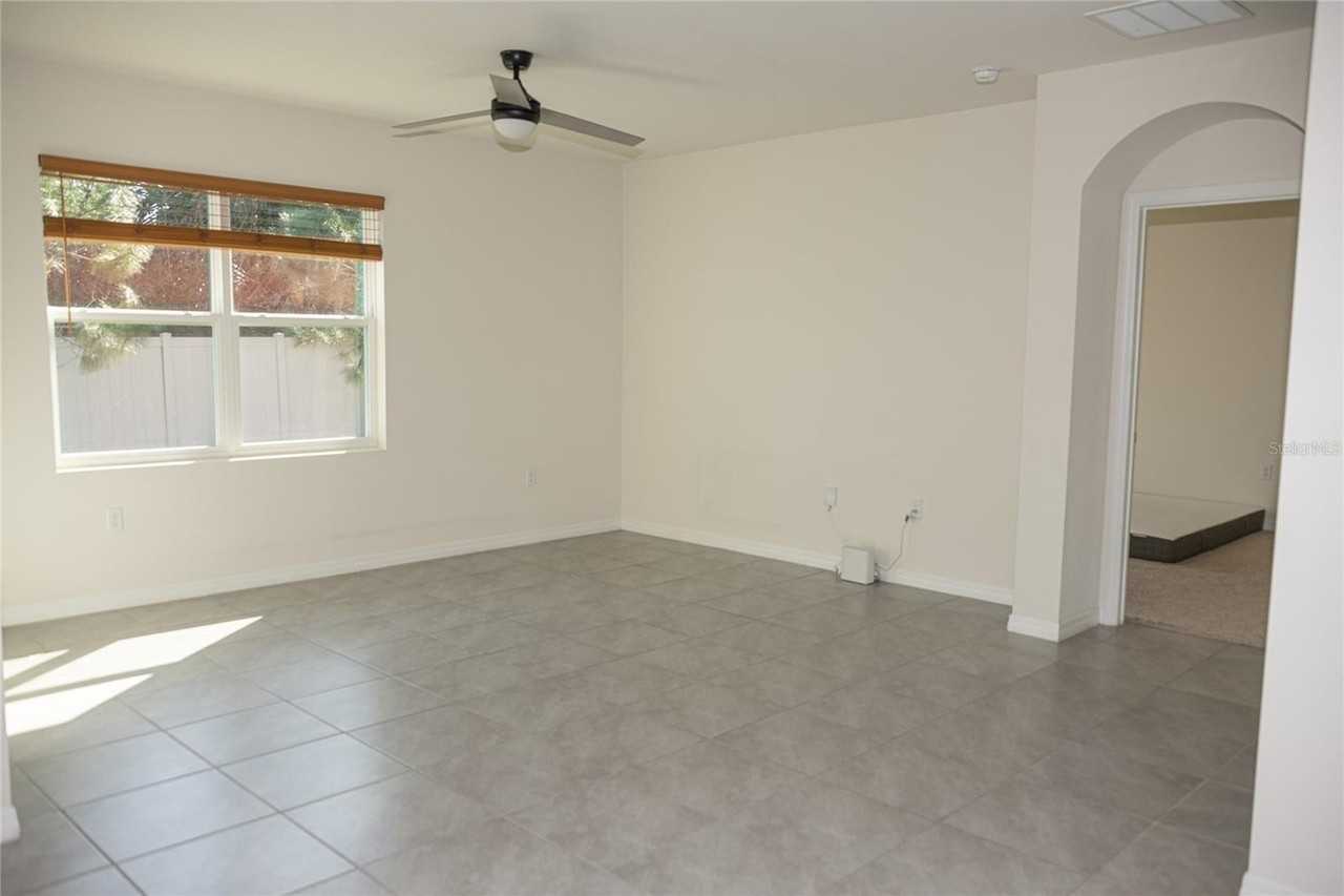 3383 Hammond Pt - Photo 4 of 21