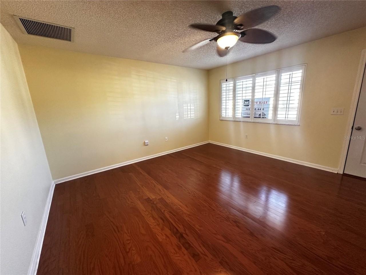 2158 Nw 50th Ave - Photo 2 of 11