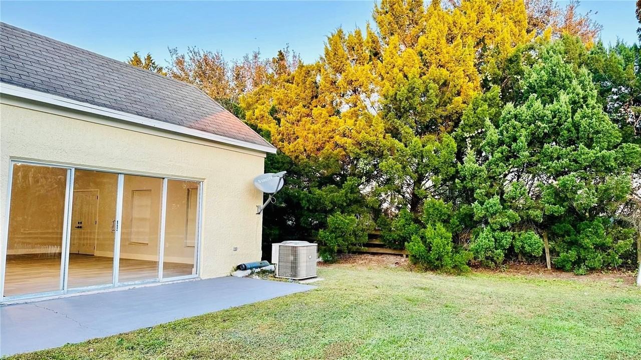 1031 Universal Rest Pl - Photo 3 of 31