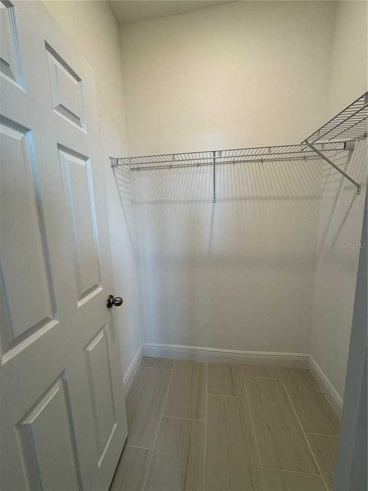 9743 Amber Chestnut Way - Photo 4 of 37