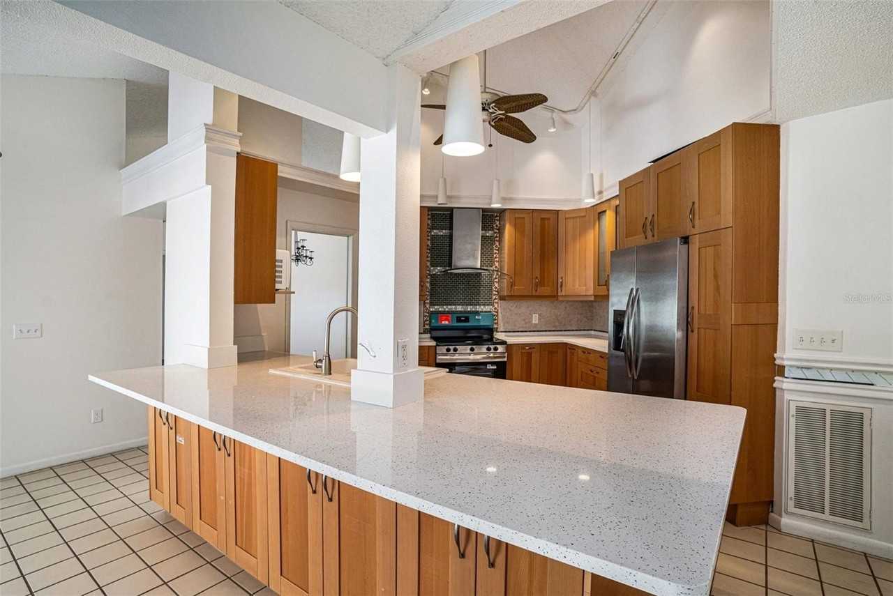 914 Stratford Manor Dr - Photo 6 of 14