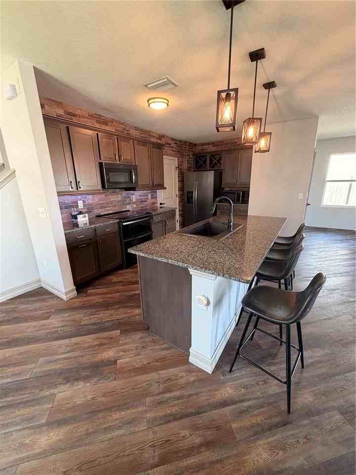 7623 Tuscan Bay Cir - Photo 2 of 13