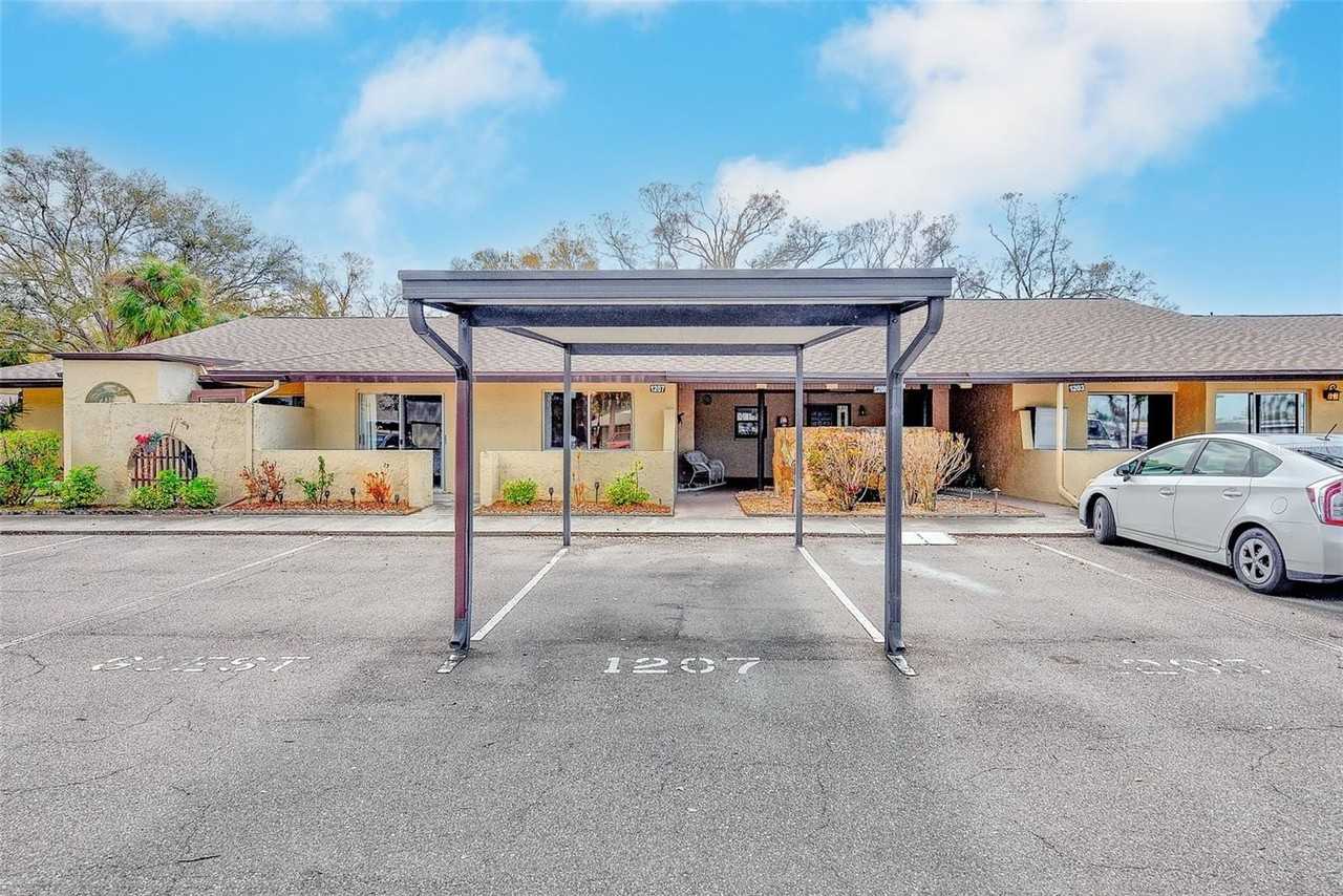 1207 13th Cir Se #7 - Photo 4 of 49