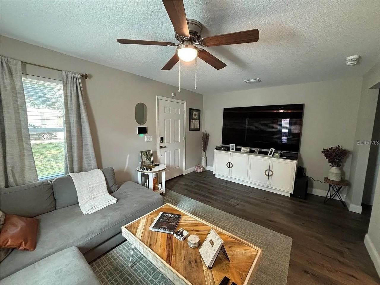 2007 E Henry Ave - Photo 6 of 16