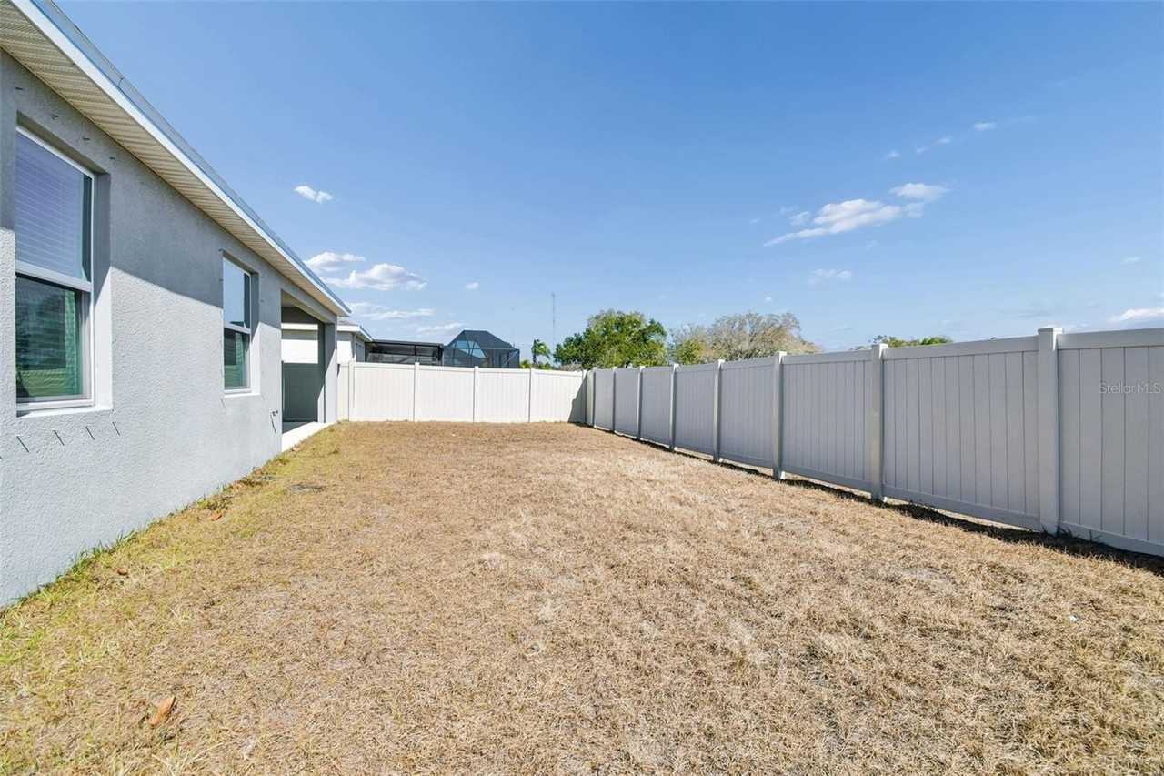 12436 Shining Willow St - Photo 7 of 50