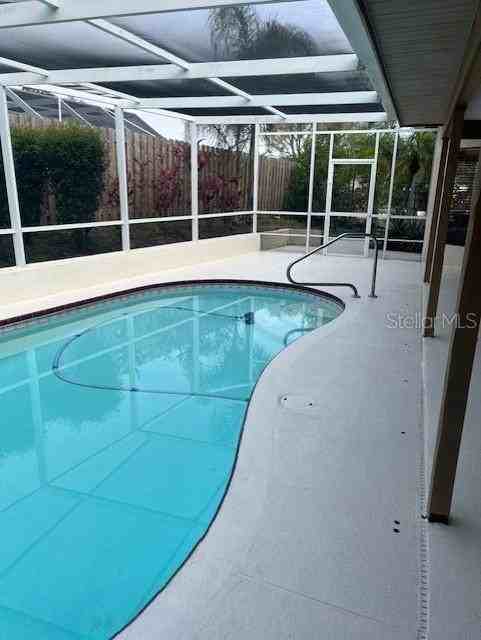 2813 Amberly Ct - Photo 2 of 17