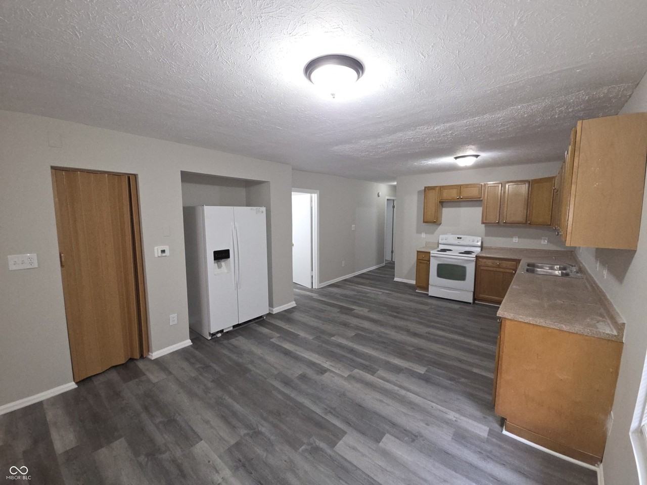 3614 E New York St - Photo 6 of 20