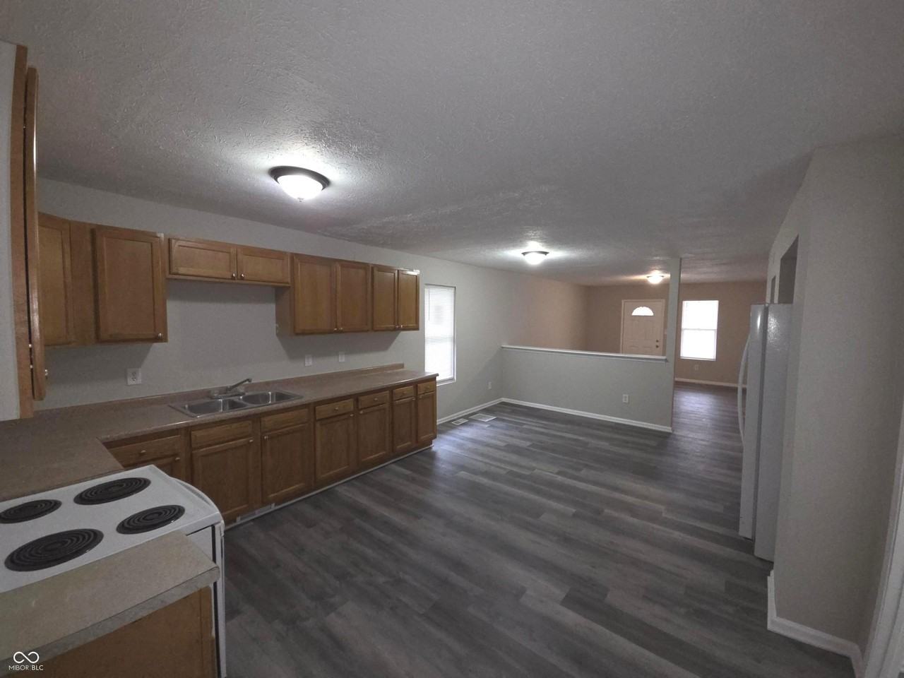 3614 E New York St - Photo 7 of 20