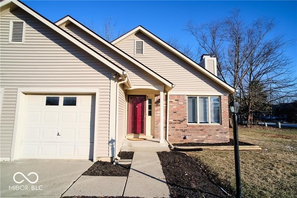 802 Westridge North Dr - Photo 3 of 50