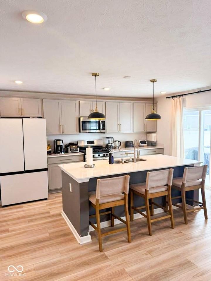 439 Cape May Dr - Photo 4 of 21