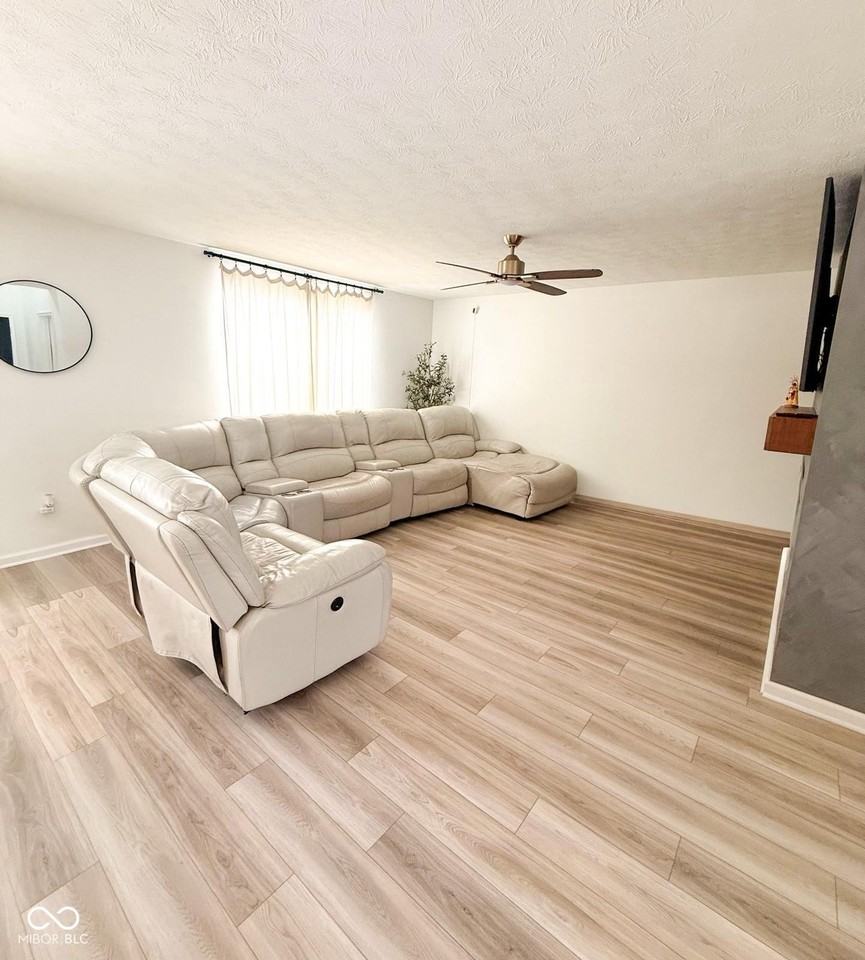 439 Cape May Dr - Photo 5 of 21