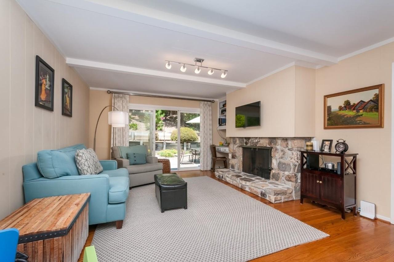 3032 Brittan Ave - Photo 6 of 12