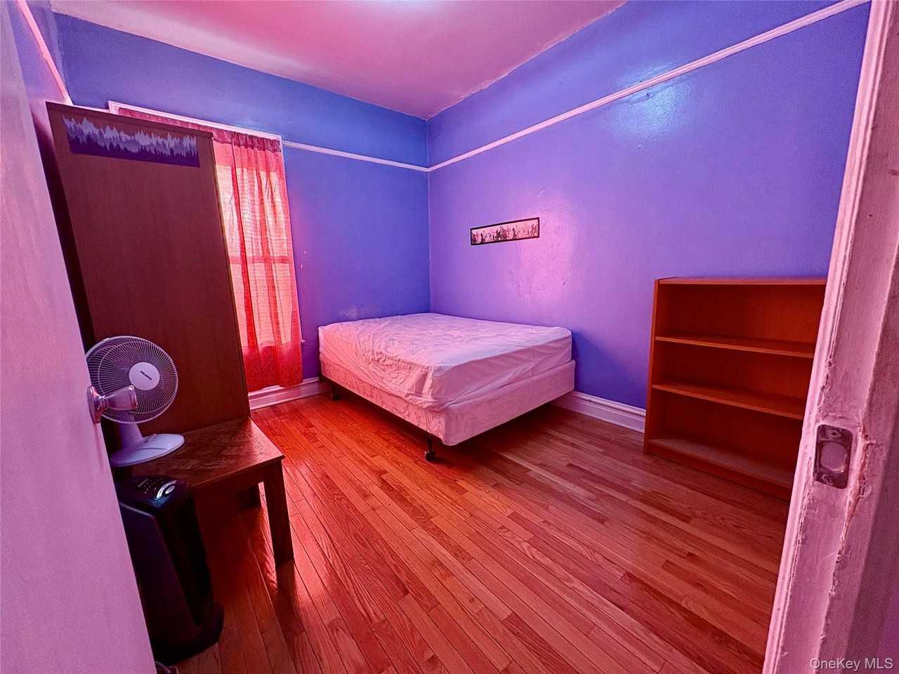 36 Eldert Ln 2nd Fl - Photo 7 of 8