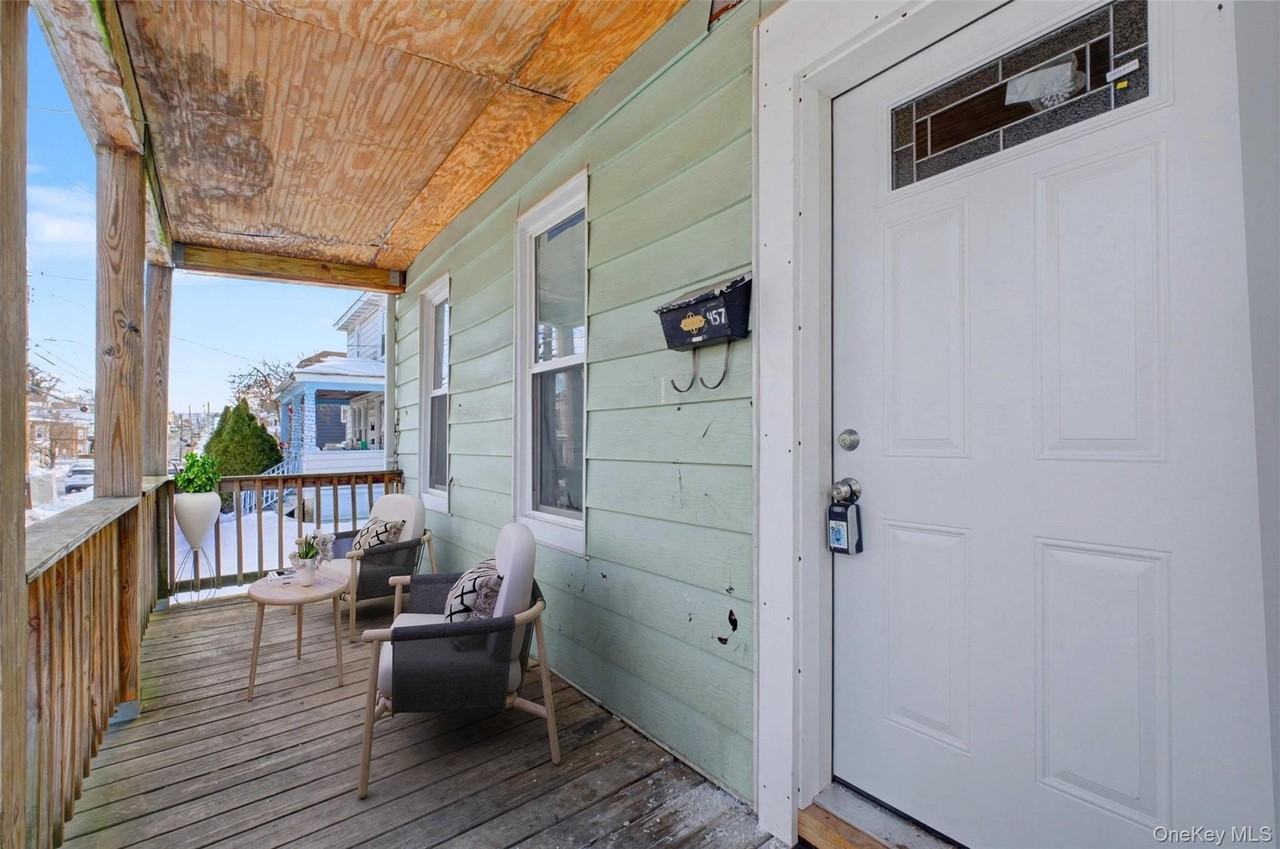 457 1st St - Photo 2 of 22