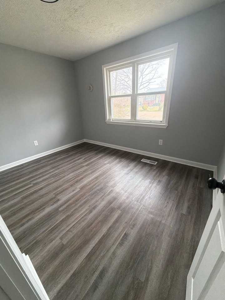 151 Tisdale St #1 - Photo 6 of 7