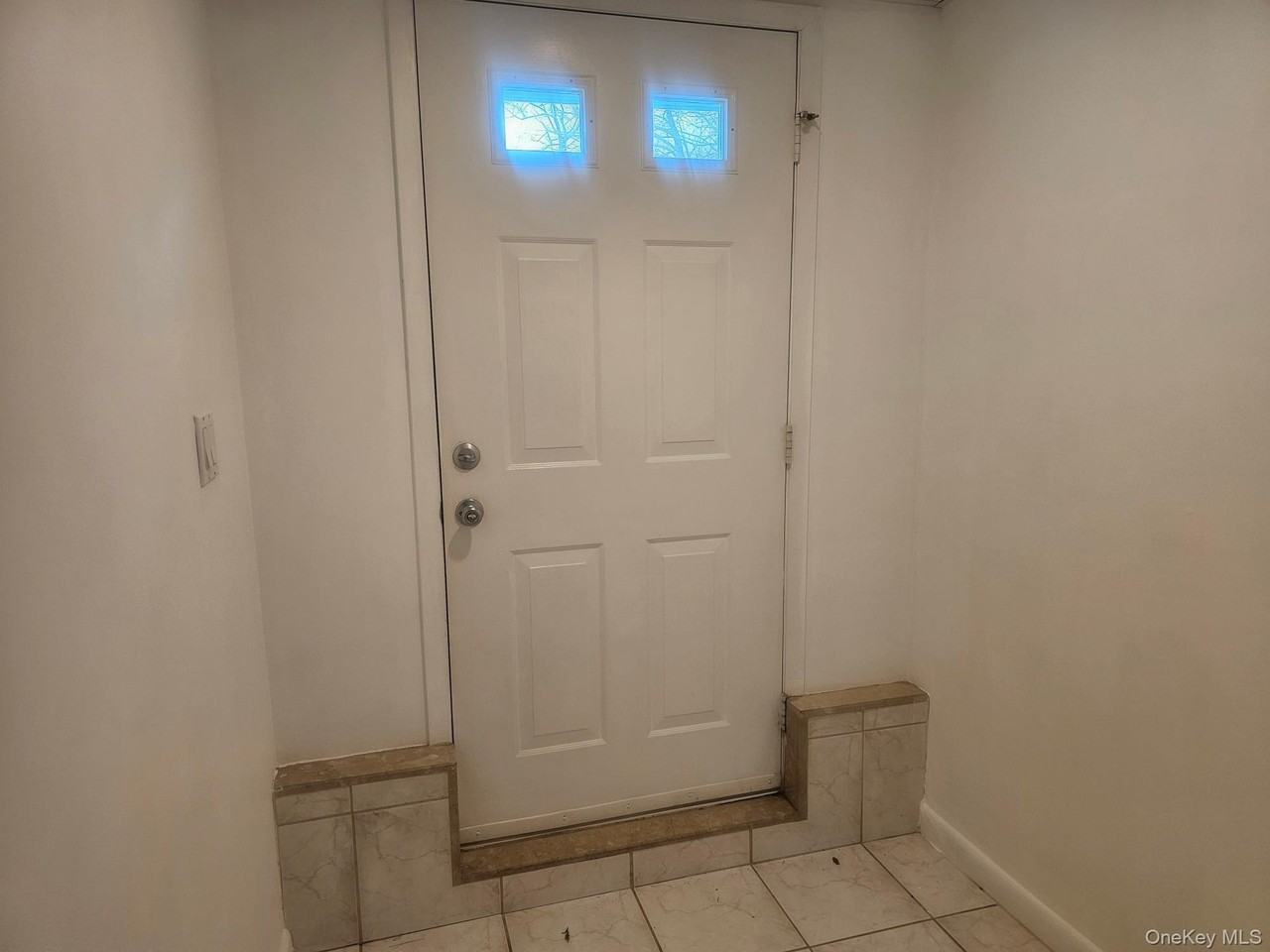 804 Hampshire Rd - Photo 2 of 13